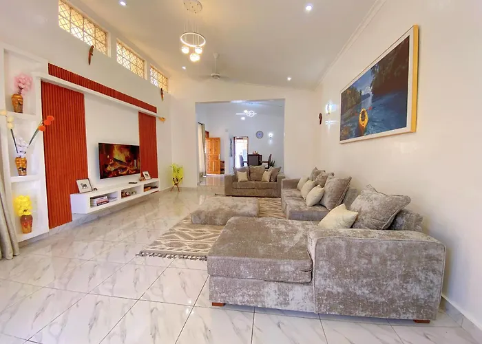 Kay'S Residence, Bamburi