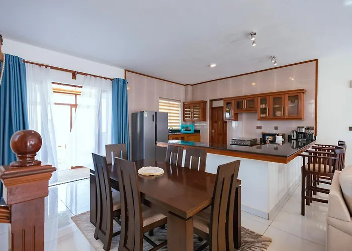 Spacious 3 Bedroom Ensuite Villa Pazuri Vipingo