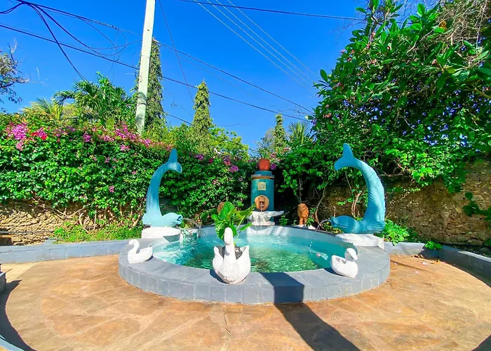 9 Bedroom Villa